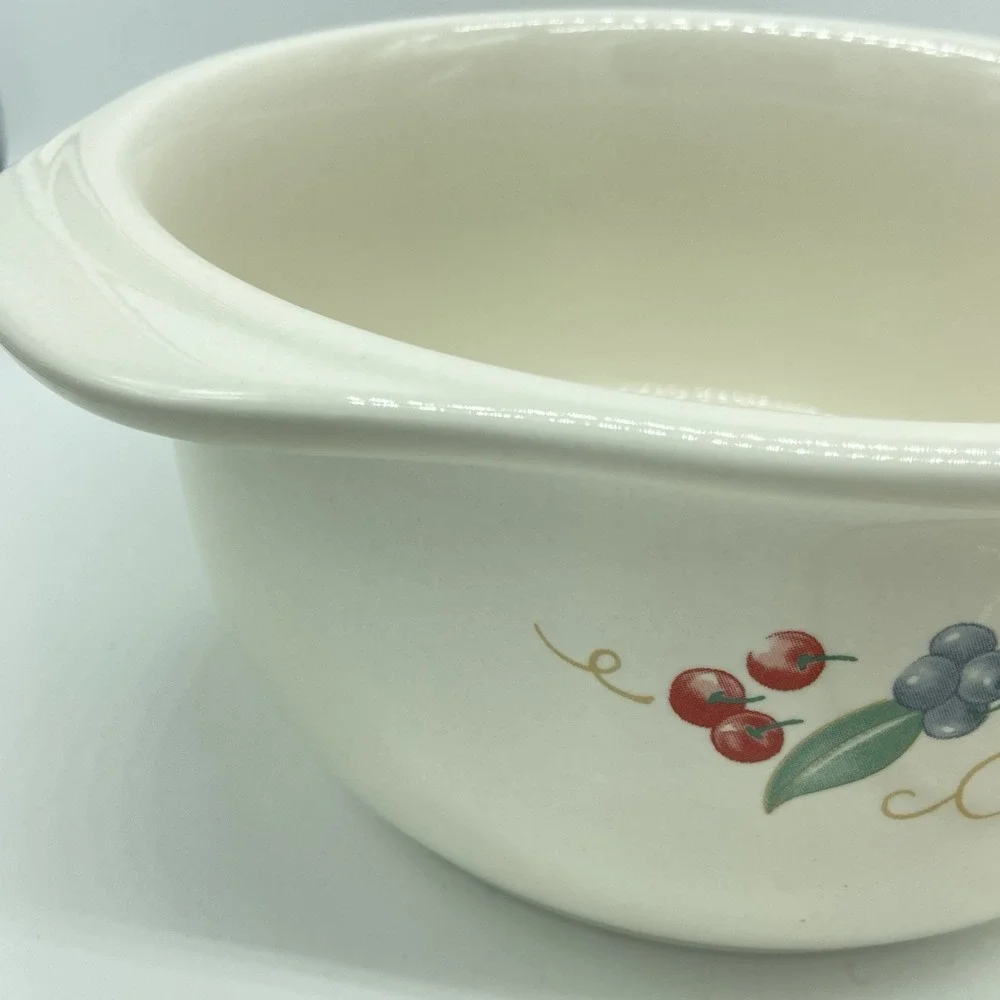 Corelle Abundance 1.5 QT Casserole Dish With Lid Stoneware Cozy Farmhouse Rustic